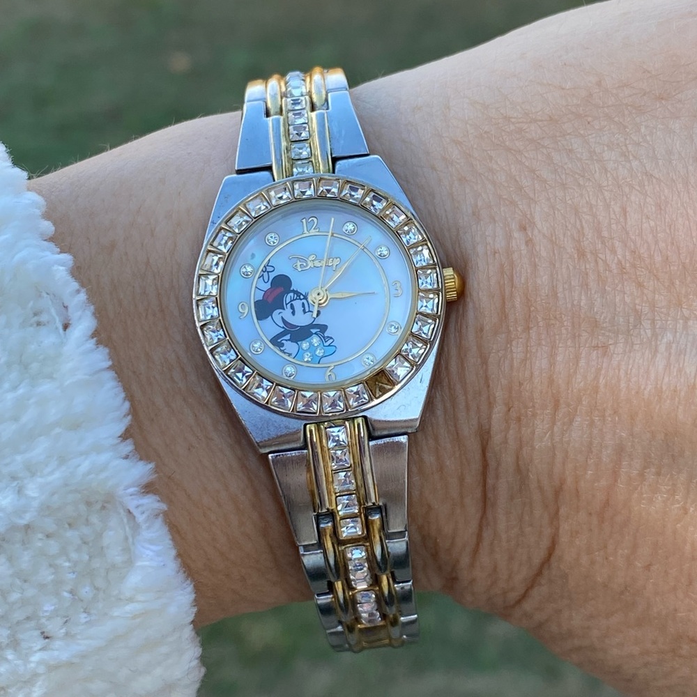 Disney Minnie Mouse watch stainless steel crystal embellished fits up to 7.25”